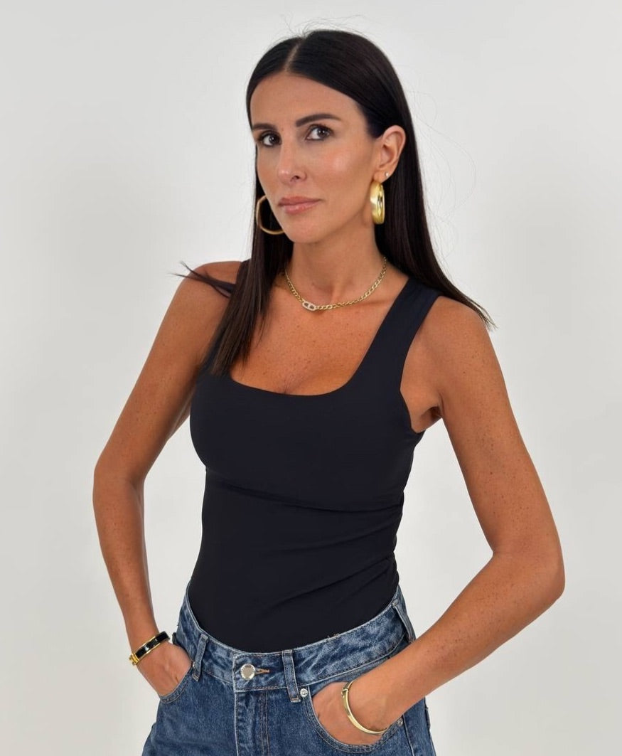 Body - Ines Nero