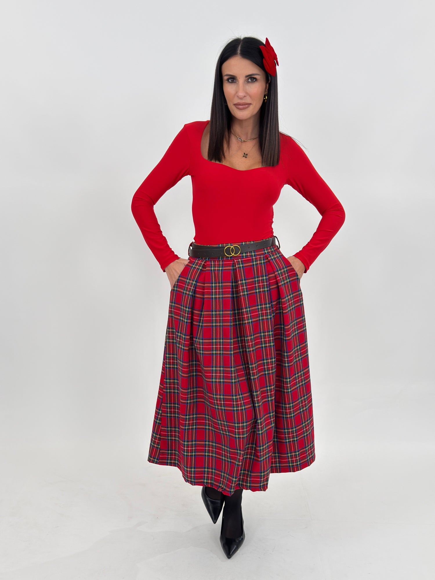 Gonna - Brooke Lunga Rosso