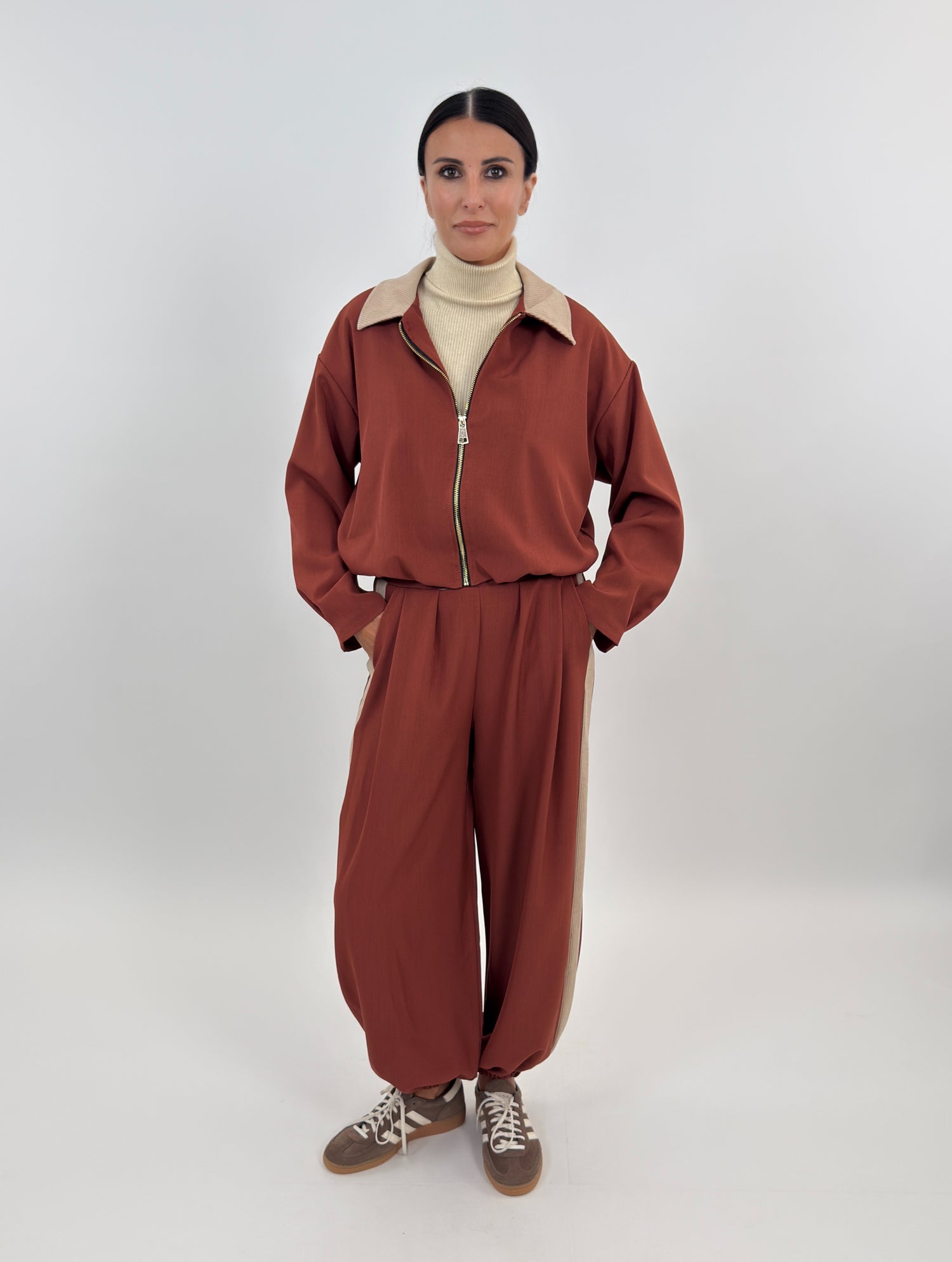 Cordset - Vivienne Mattone